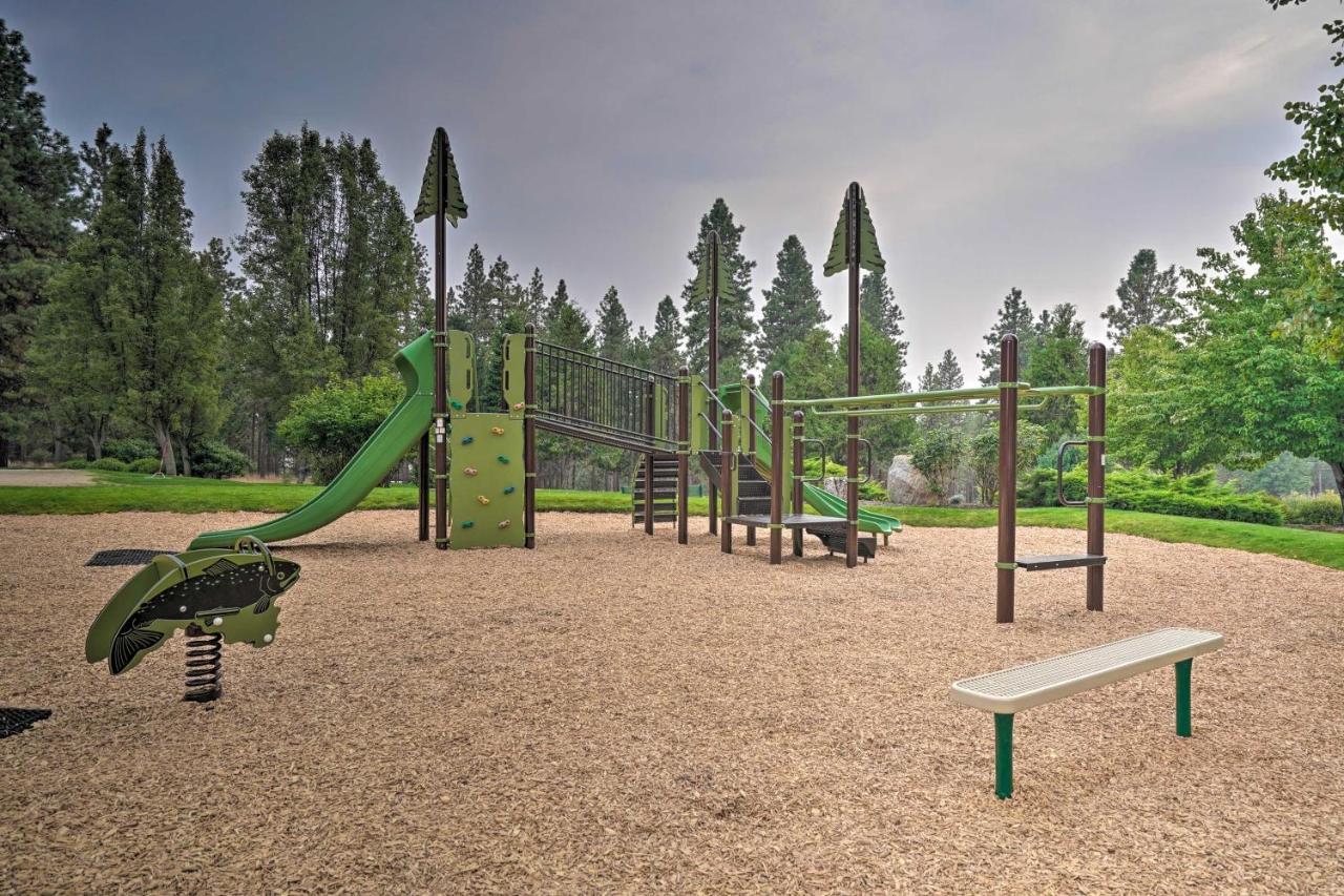 Chalet At Running Y Resort With Wraparound Deck! Klamath Falls Luaran gambar