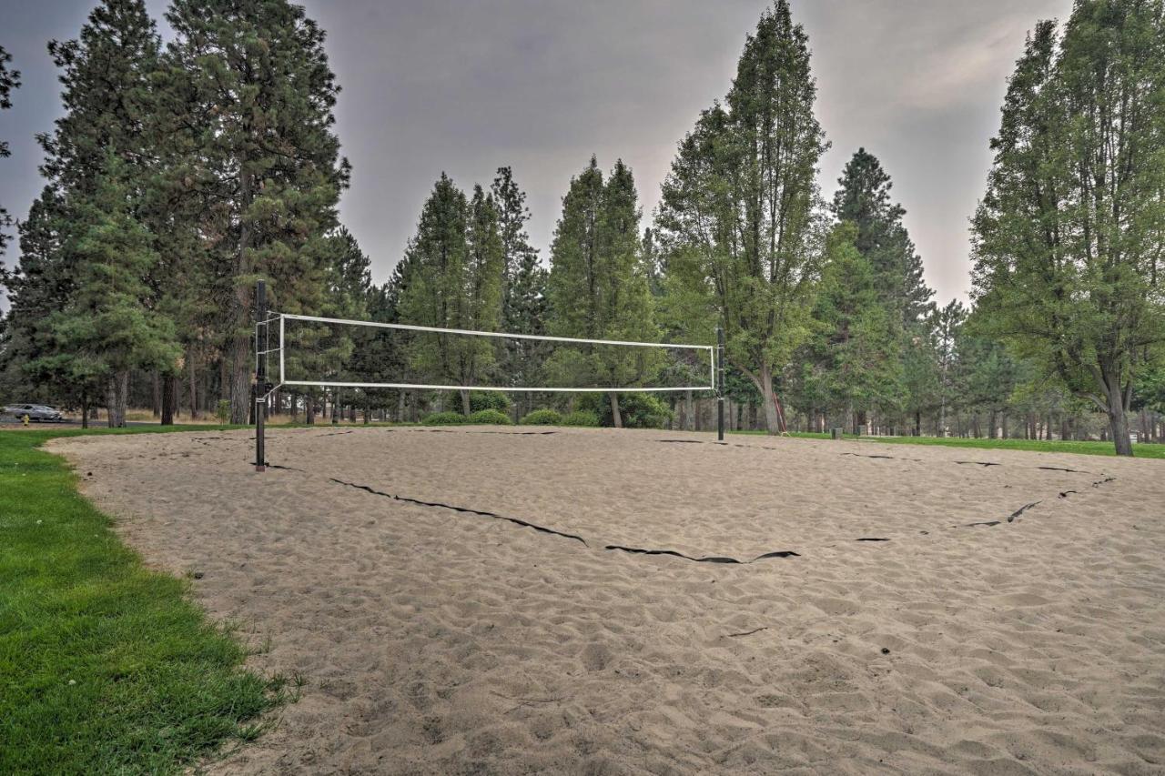 Chalet At Running Y Resort With Wraparound Deck! Klamath Falls Luaran gambar