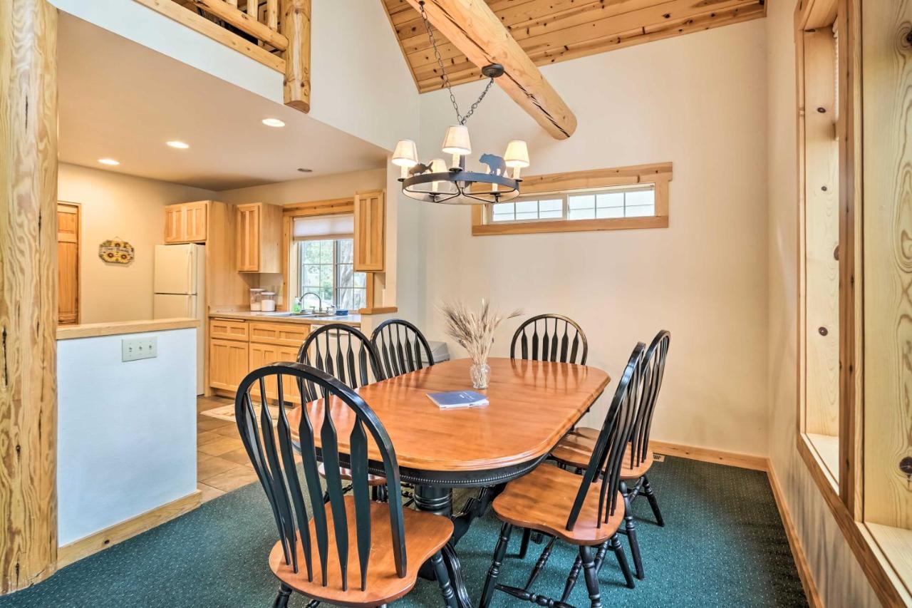 Chalet At Running Y Resort With Wraparound Deck! Klamath Falls Luaran gambar