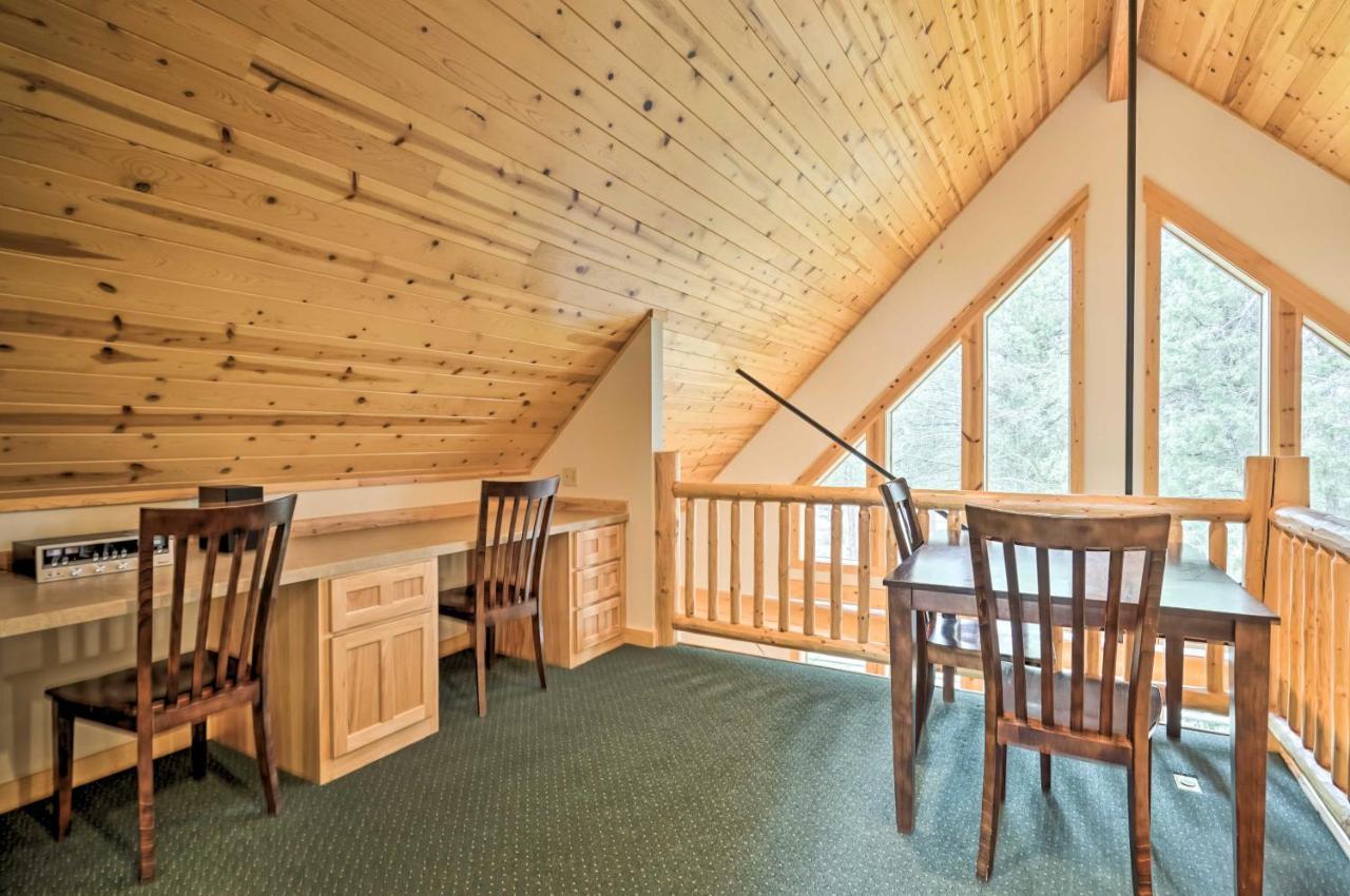 Chalet At Running Y Resort With Wraparound Deck! Klamath Falls Luaran gambar