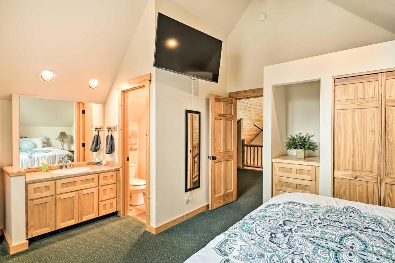 Chalet At Running Y Resort With Wraparound Deck! Klamath Falls Luaran gambar