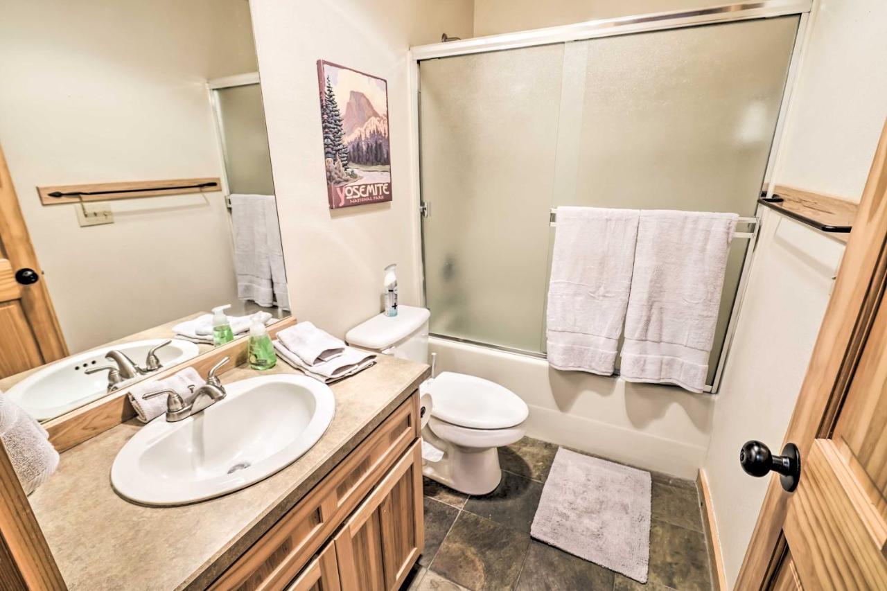 Chalet At Running Y Resort With Wraparound Deck! Klamath Falls Luaran gambar